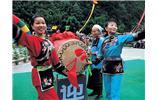 德夯大峽谷 一、二、三代苗鼓王同臺(tái)獻(xiàn)藝